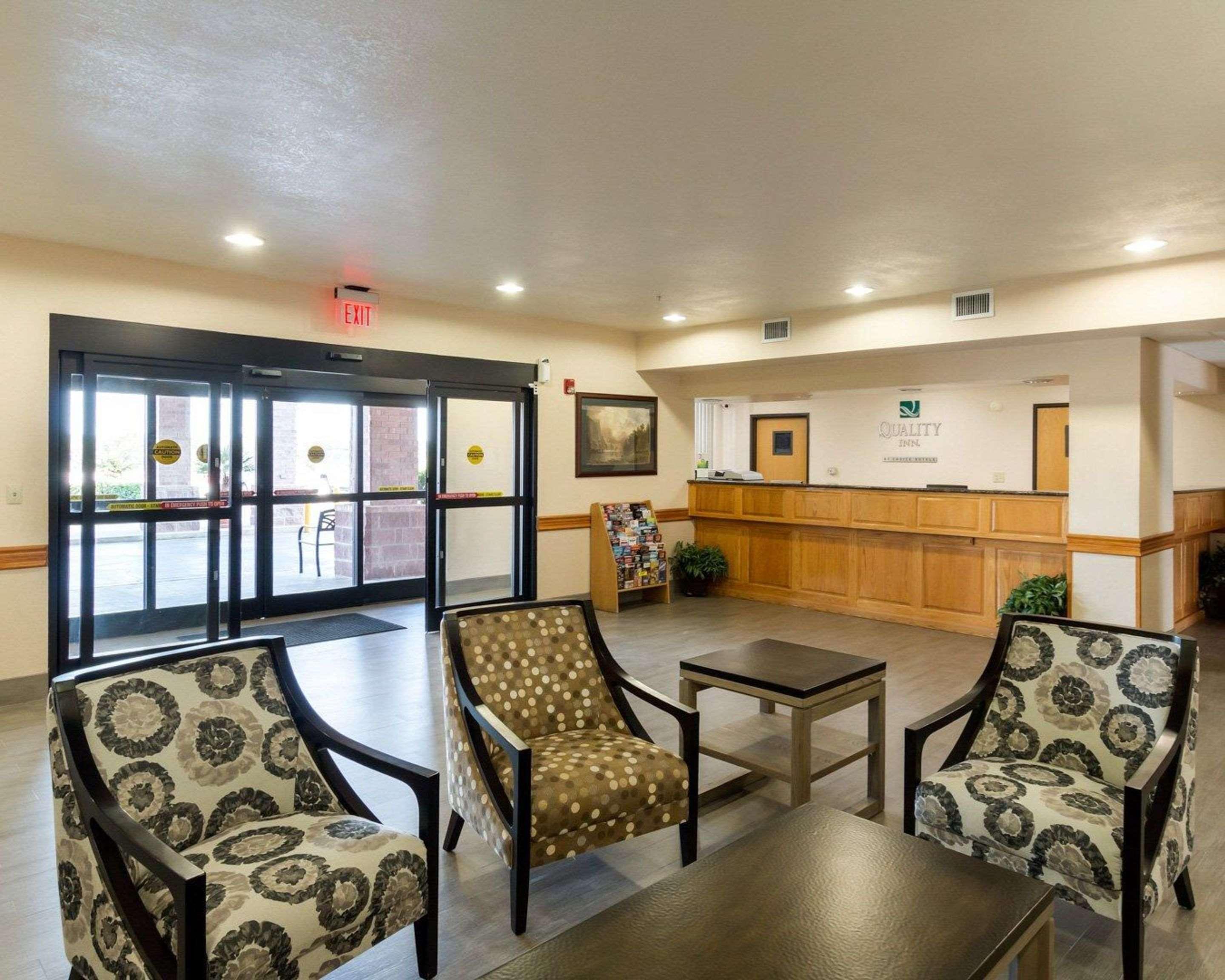Quality Inn Buffalo Extérieur photo